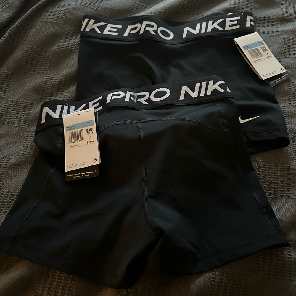 Nike pro black shorts